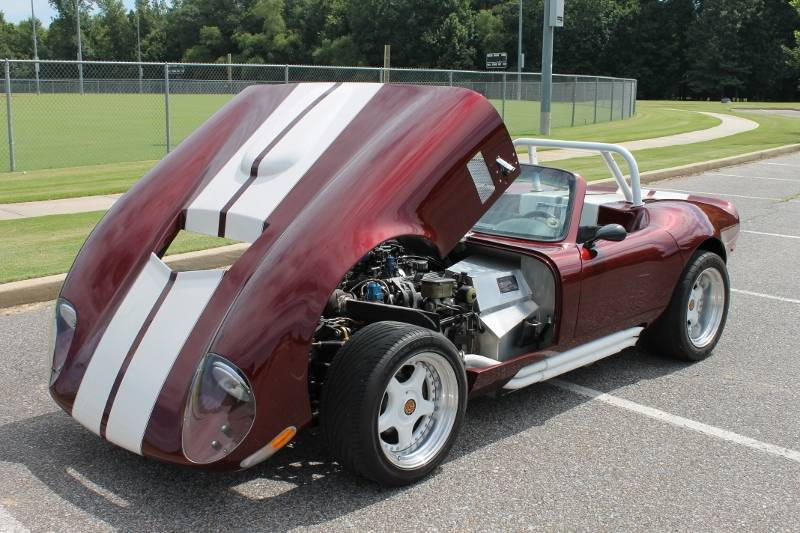 Illustration for article titled At $35,000, Could This Custom ‘1965’ Factory Five Daytona Spyder Get Your Heart Racing?